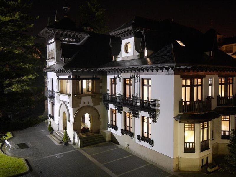 Palacio Arias Navia Exterior photo