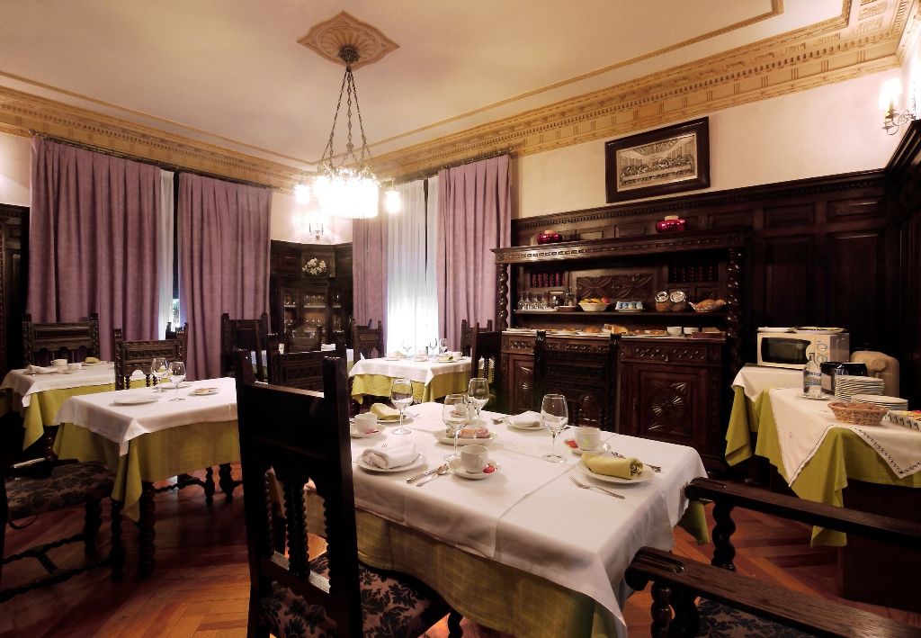 Palacio Arias Navia Restaurant photo