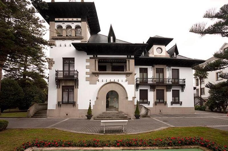 Palacio Arias Navia Exterior photo